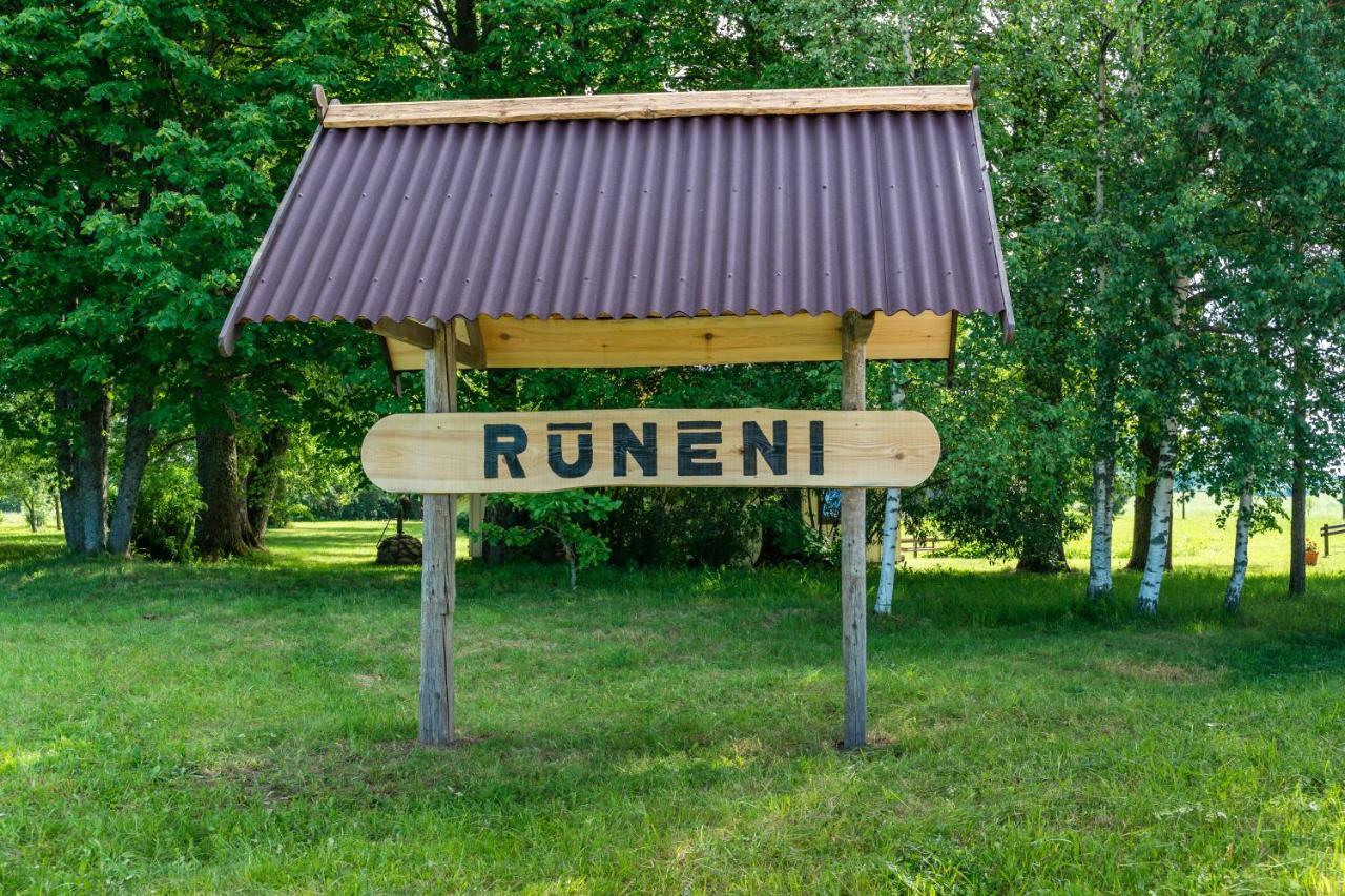 Runenu Tejas Namins Vidzeme Luaran gambar